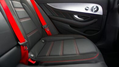 وسائل السلامة في السيارة