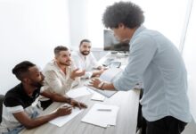 دور الشباب في تنمية المجتمع