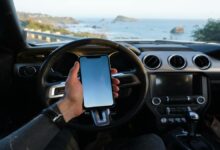 استخدام الجوال أثناء القيادة