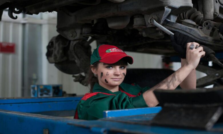 صنع السيارات في اليابان